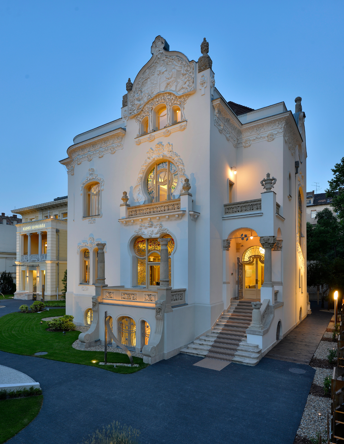 The Art Nouveau façade of the former Kőrössy Villa (now ResoArt Villa), home to the ResoArt Collection in Budapest
